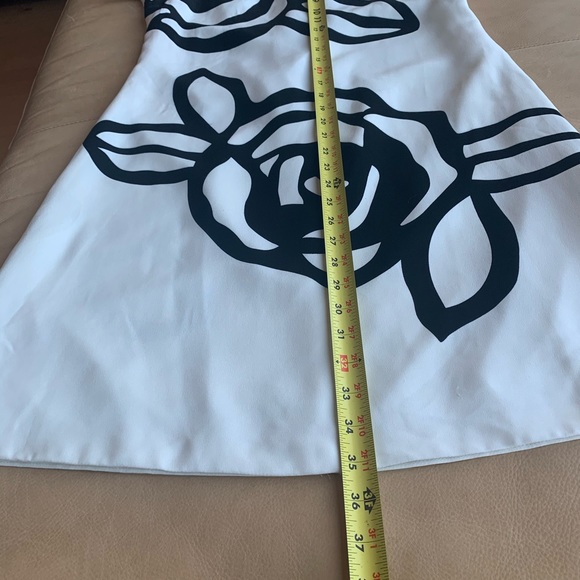 Phoebe couture white silk shift dress, size 12 - Picture 8 of 8